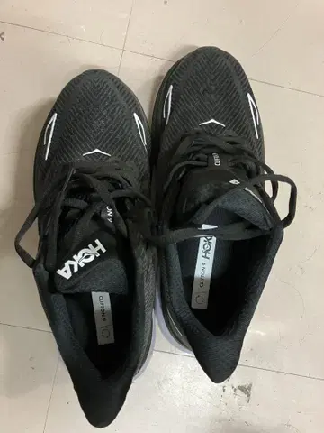 HOKA 러닝화 클리프톤 9 블랙 27.0cm