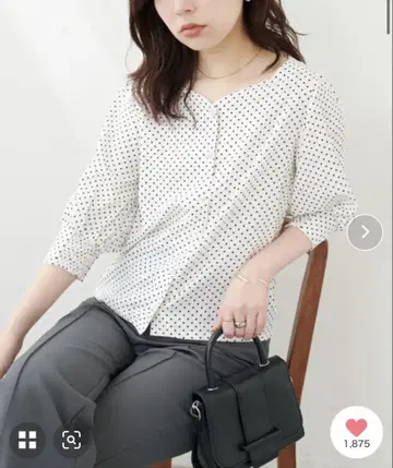 하트 넥 퍼프 슬리브 블라우스 내추럴 꾸뛰르