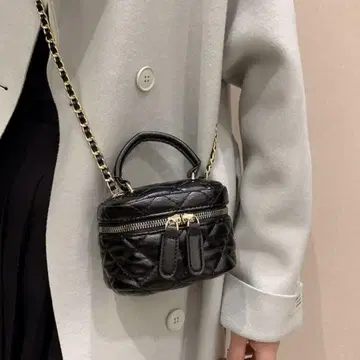 퀼팅 체인 백 블랙
