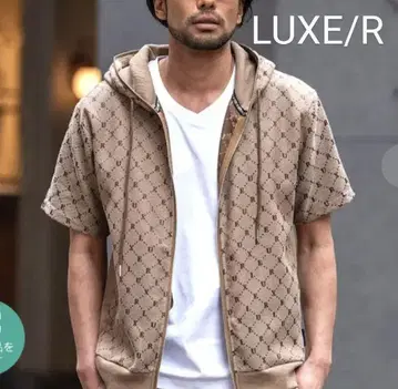 LUXE/R 자카드 모노그램 올 패턴 반팔 후드티 러그 골프웨어 M