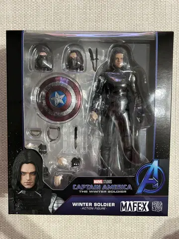 MAFEX 캡틴 아메리카 윈터 솔저 마펙스 버키