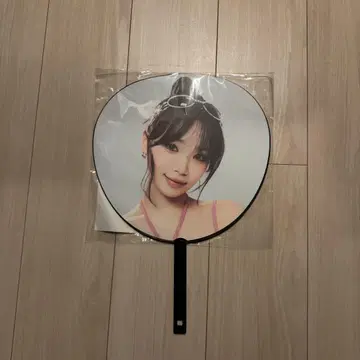 LE SSERAFIM 르세라핌 채원 부채