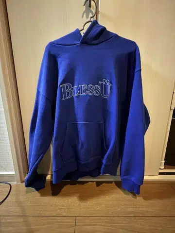 BlessU 후드티