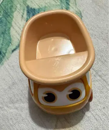 덤프카형 완구 오렌지와 베이지