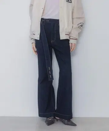JEANASIS 벨트 플레어 데님