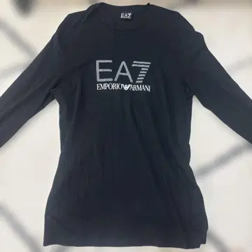 EA7 엠포리오 아르마니 남성용 블랙 긴팔 티셔츠 M 사이즈