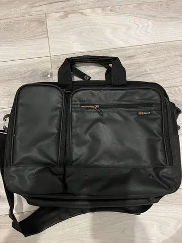 ALPHA INAUSTRIES 비즈니스 백 블랙