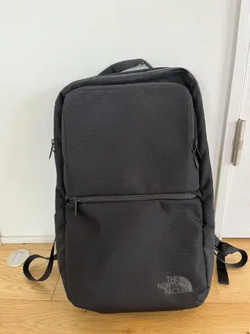 Shuttle Daypack Slim 셔틀 데이팩 슬림 NM82055