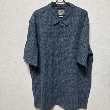 L.L.Bean 다크 블루 기하학 패턴 반팔 셔츠