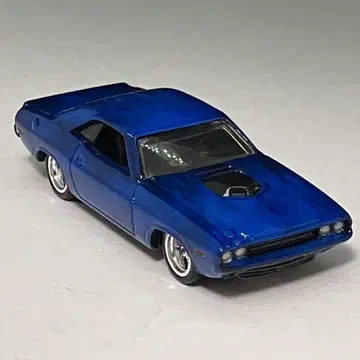 1/64 피스 메이커 닷지 챌린저