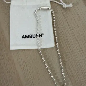 앰부쉬 실버 볼 체인 초커 목걸이