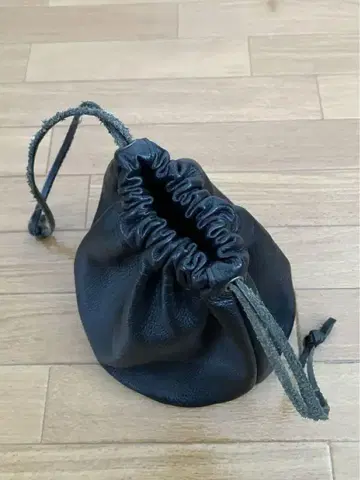 가죽 복조리 백 블랙