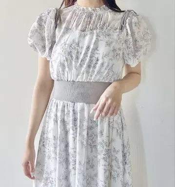 노마에 NOMAE 컷 아웃 리본 꽃무늬 원피스
