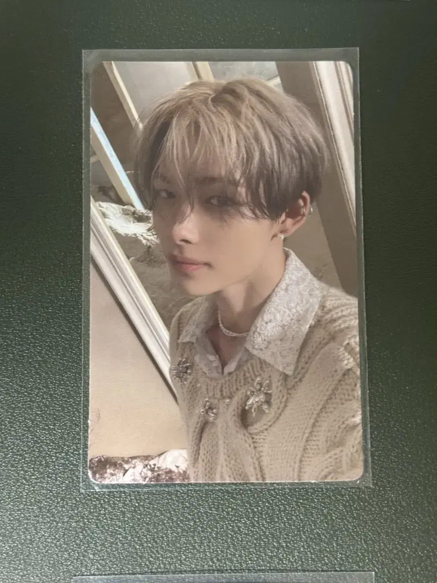 오렌지 블러드 니키 엔하이픈 포카