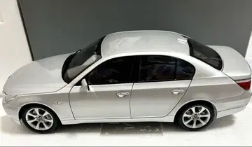 BMW 1/18 5SERIES
