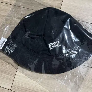 FRUITSZIPPER 버킷 햇 블랙