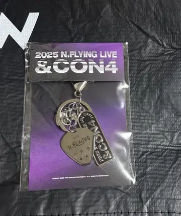 N.Flying & CON4 키링