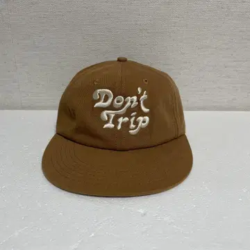 Free & Easy Don't Trip 캡 스트랩 백