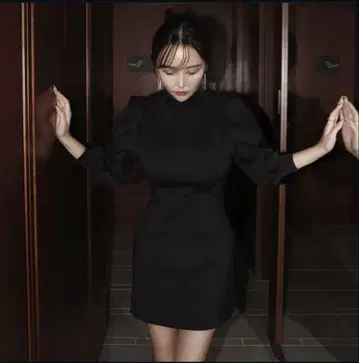 mavimoon 퍼프 슬리브 미니 원피스 블랙 FREE