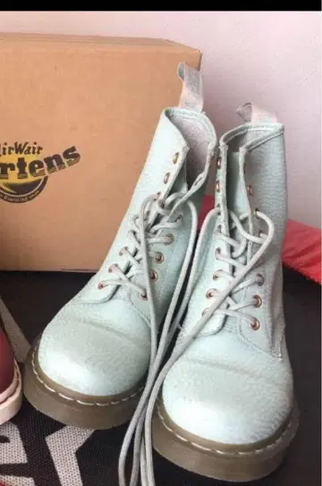 Dr. Martens 민트 하이컷 부츠 24.5cm