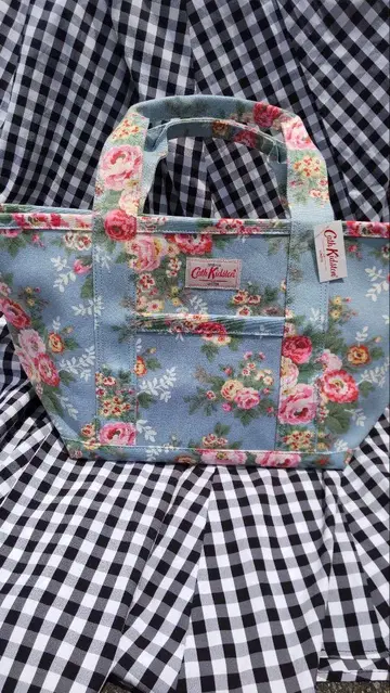Cath Kidston 꽃무늬 토트백 * 미사용 (택 포함)