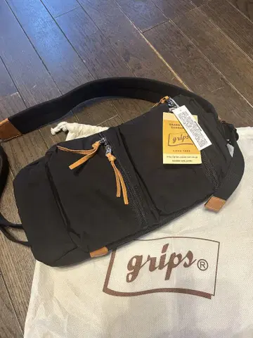 grips 블랙 원숄더 나일론 백 미사용 새상품