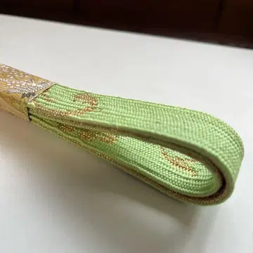 상쾌한 그린 컬러 골드 컬러 꽃무늬 허리띠 중고품 미사용품