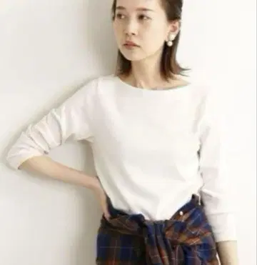 이에나 오라리 콜라보 AURALEE 별주 보트넥 티셔츠 화이트 화이트