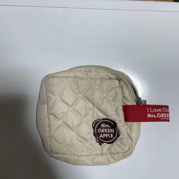 Mrs. GREEN APPLE 퀼팅 파우치