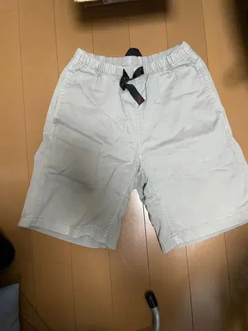 그라미치 하프 팬츠