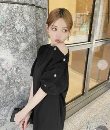 Rady 원숄더 버튼 상의 M