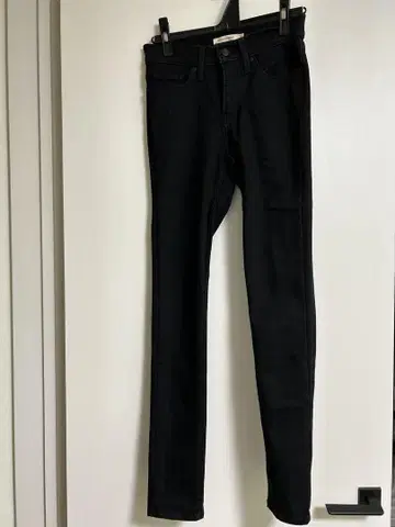 블랙 스키니 데님 W24 L30 리바이스