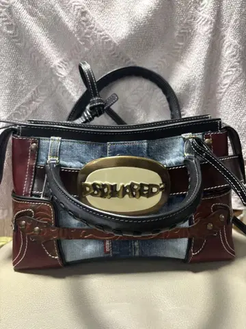 DSQUARED2 데님 가죽 핸드백 326000엔!