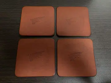 레드윙 가죽 코스터 4개 세트 875 8166 8875