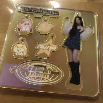 NiziU universe 아크릴 스탠드 마코