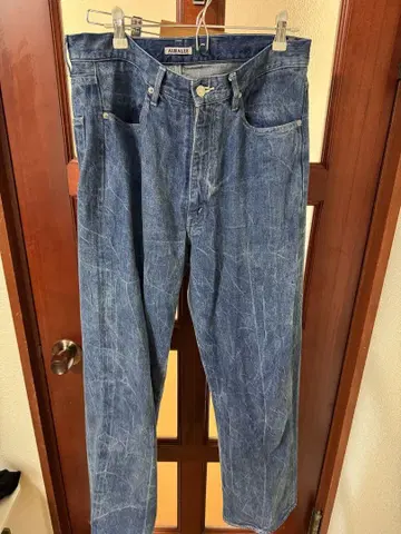 오라리 셀비지 페이드 라이트 데님 팬츠