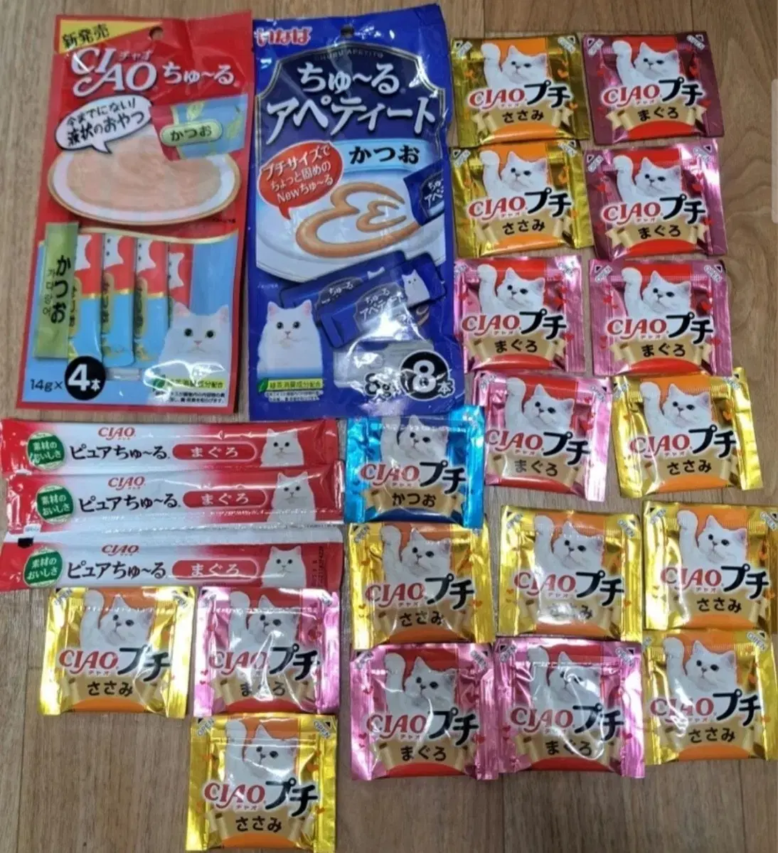 Cat Inaba chuu and snacks