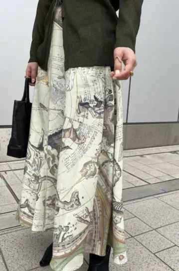 새상품 AMERI RILEY HOROSCOPE SKIRT