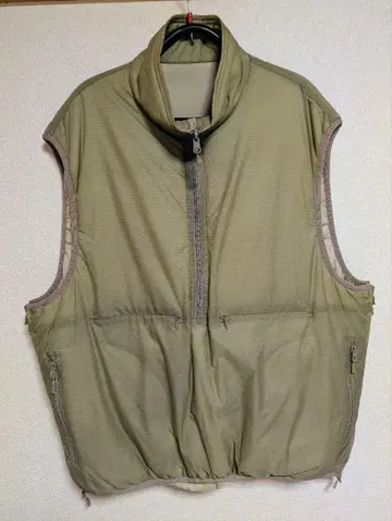 다이와 PIER39 TECH PULLOVER PUFF VEST M