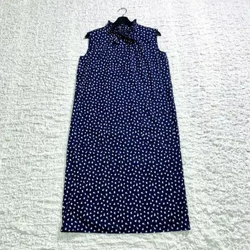 agnes b. 에네스베 슬리브리스 원피스 네이비 리본 올 패턴