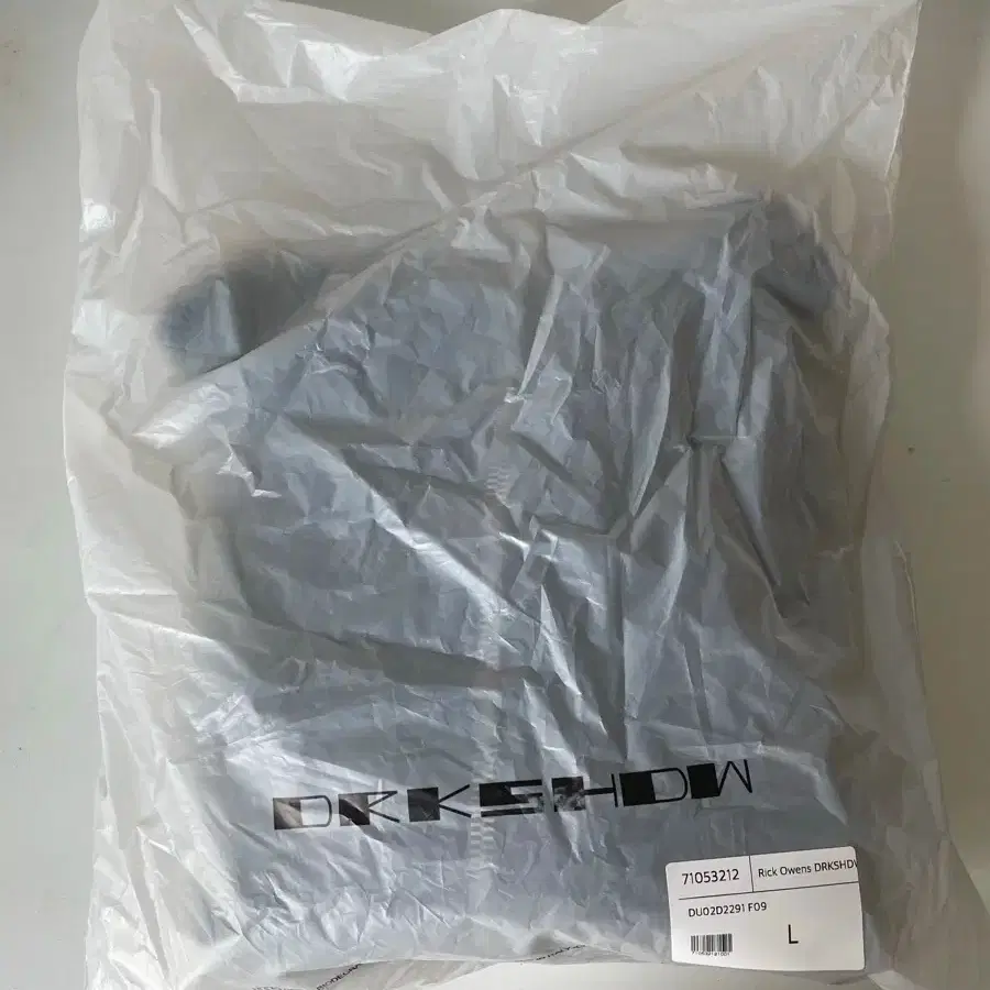 RICK OWENS | 릭오웬스 24FW Rick Owens DRKSHDW Drawstring Cotton Gimp Hooded  Zip-Up #릭오웬스,#릭오웬스다크쉐도우,#릭오웬스김프후드,#릭오웬스후드집업 on Bunjang Global Site.