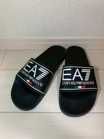 EA7 Emporio Armani 비치 샌들