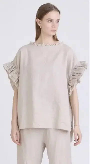 하우스 오브 로터스 린넨 프릴 블라우스 베이지 계열