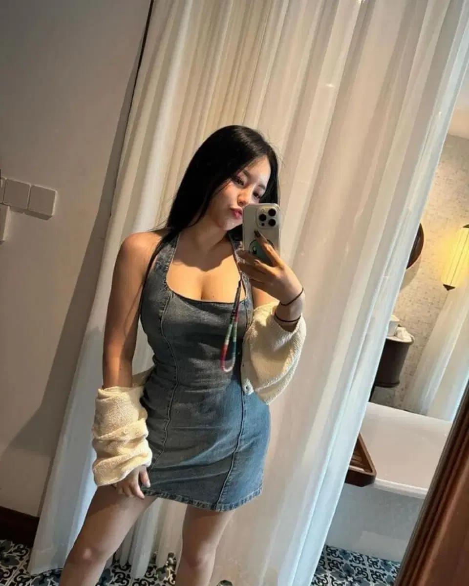 Zara bravegirls yujeong Worn Halterneck Denim Onepiece (New with tags)