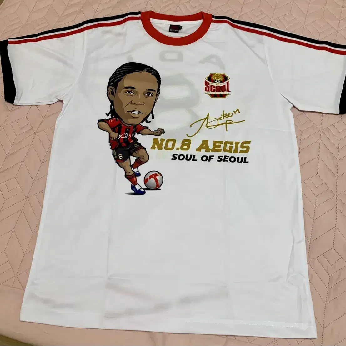 Tシャツ・カットソー 1993STUDIO [FC SEOUL] STRIKER GRAPHIC T-SHIRT 4FK1073 1993스튜디오(1993STUDIO) [FC서울] 서울 파크 티셔츠_화이트