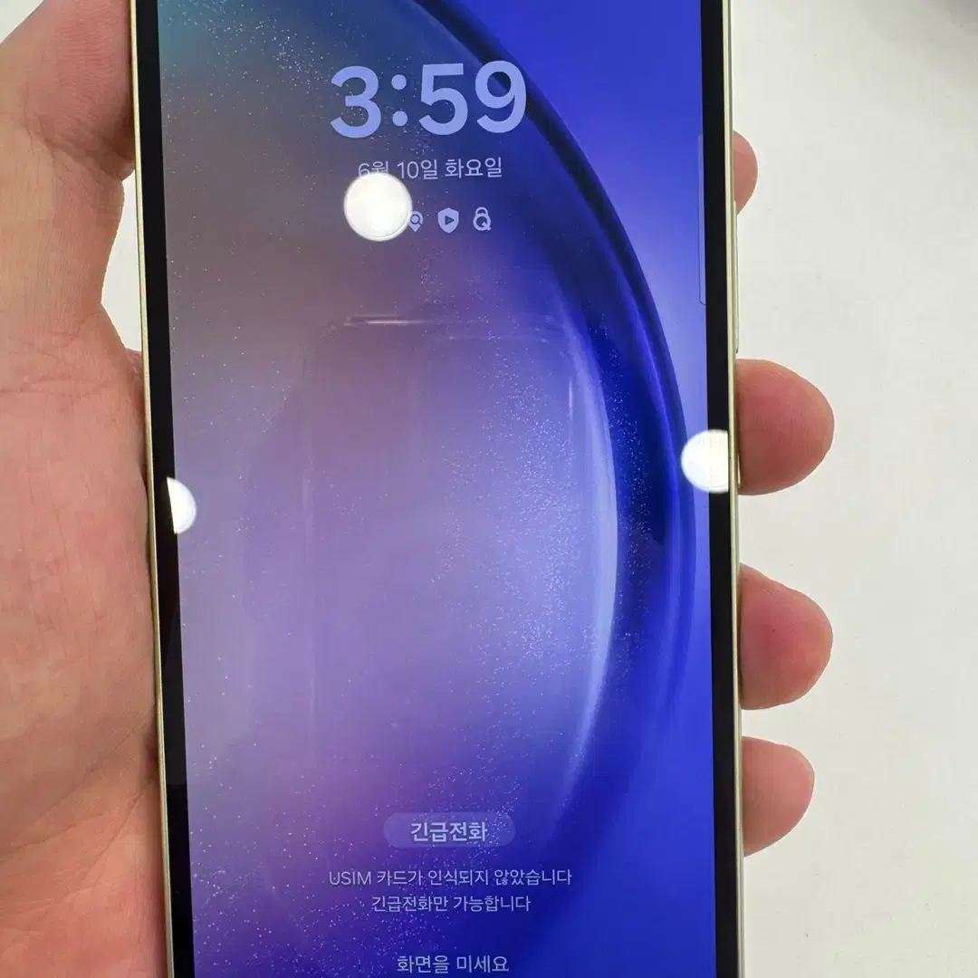 SIMフリー Samsung Galaxy Quantum 4 128GB SIMフリー Samsung Galaxy Quantum 4 128GB QRNG量子チップセット搭載