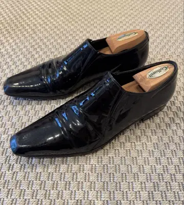 Alexander McQueen 에나멜 로퍼