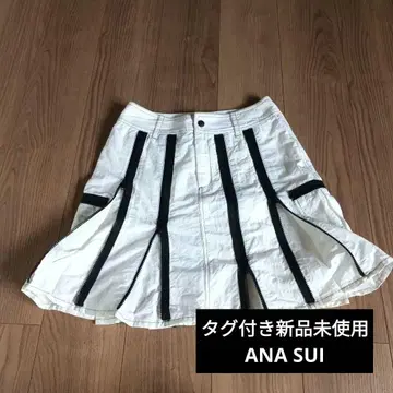 택 포함 미사용 새상품 안나수이 지퍼 스커트