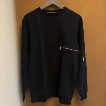 JOHN ELLIOTT + CO 블랙 맨투맨