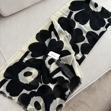새상품 marimekko 마리메꼬 스카프 스톨 피오레 우니코